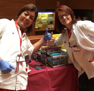 Susana Marco y Mònica Romero, creadoras de Pulseras Solidarias