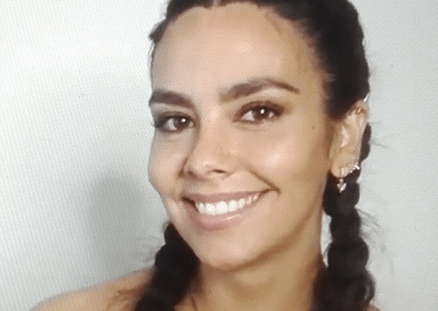 Cristina Pedroche en una imagen tomada desde el ordenador durante la presentación para Braun